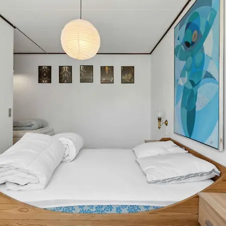 Cozy Summer House In Hvalpsund * Farsø