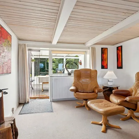 בית נופש Cozy Summer House In Hvalpsund