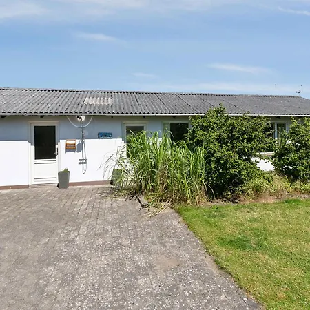 Cozy Summer House In Hvalpsund בית נופש *